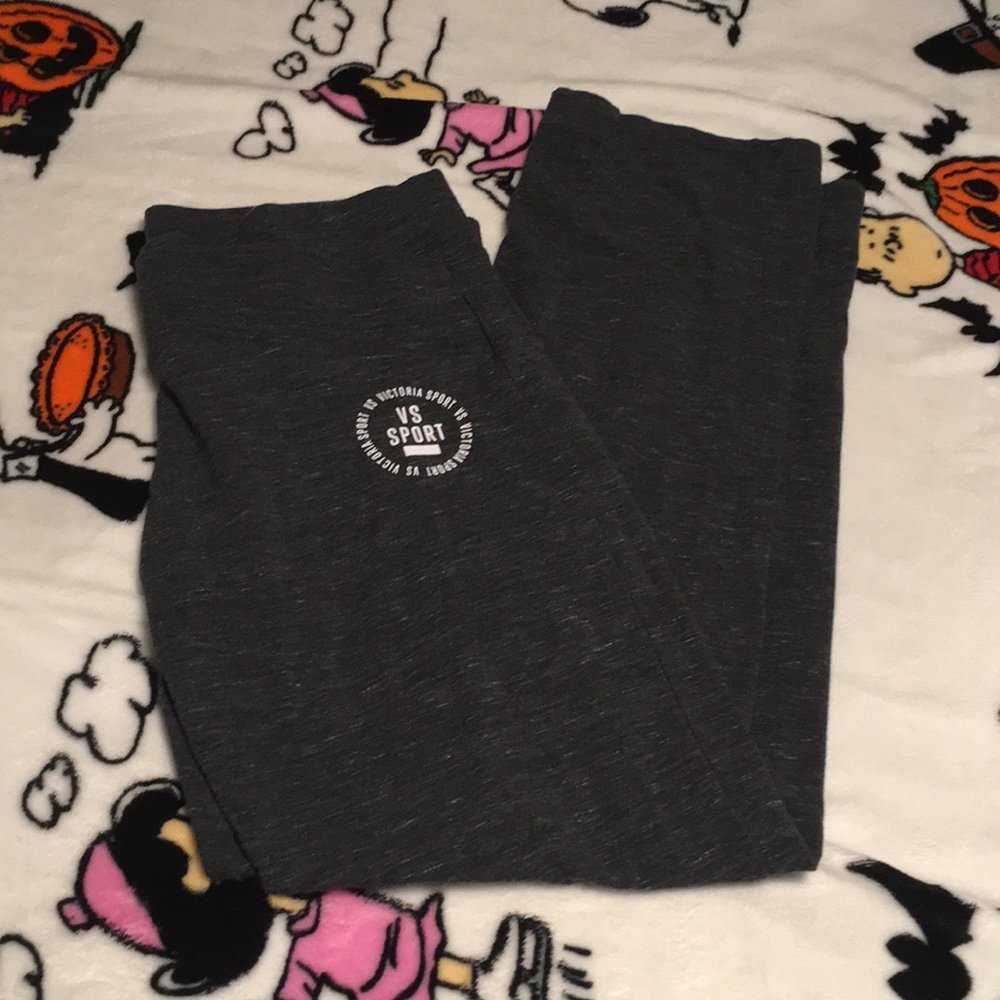 Victoria’s Secret Sport Gray Yoga Pants L Short